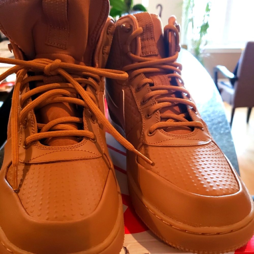 Nike court shoe